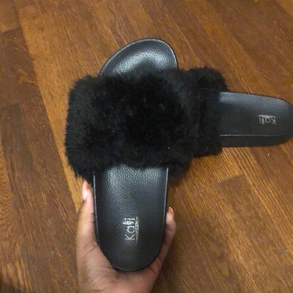Faux fur slides - Picture 2 of 5